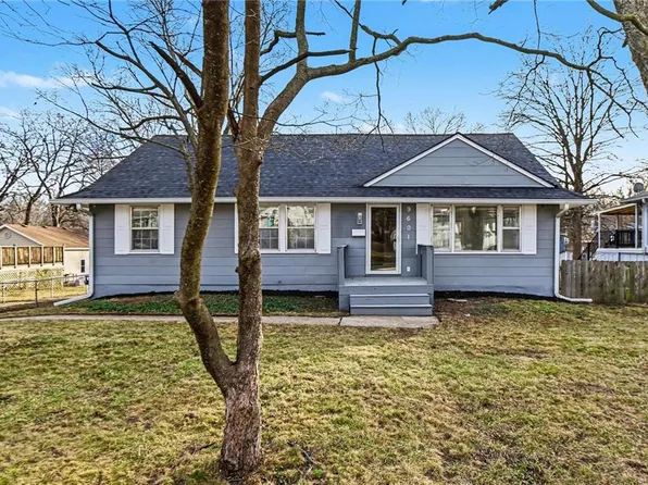 9601 E 66th Ter, Raytown, MO 64133