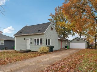 492 E Hopocan Ave, Barberton, OH
