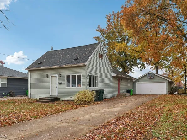 492 E Hopocan Ave, Barberton, OH 44203