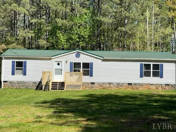 3699 Glenland Rd, Hurt, VA 24563