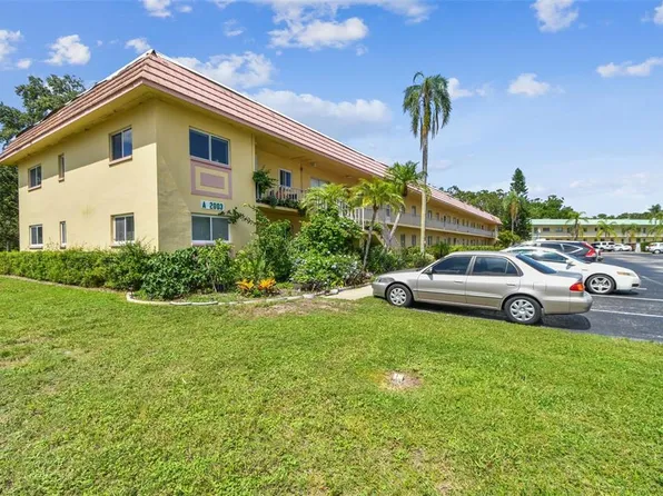 2003 Greenbriar Blvd APT 8, Clearwater, FL 33763