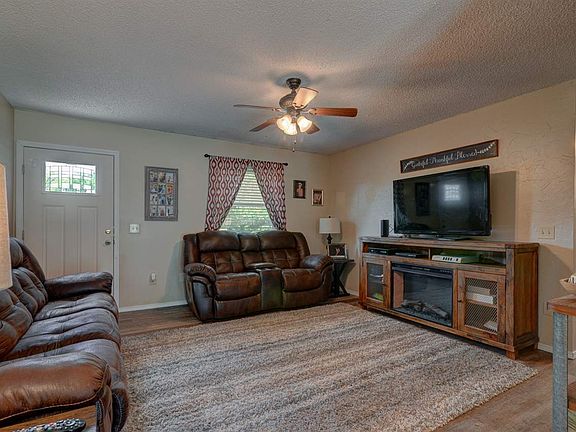 3rd image of 2102 W 24th Ave
