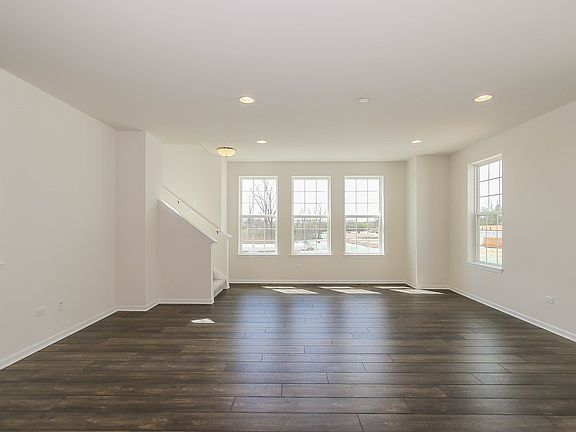 3rd image of 2490 Huntleigh Ln #10.01