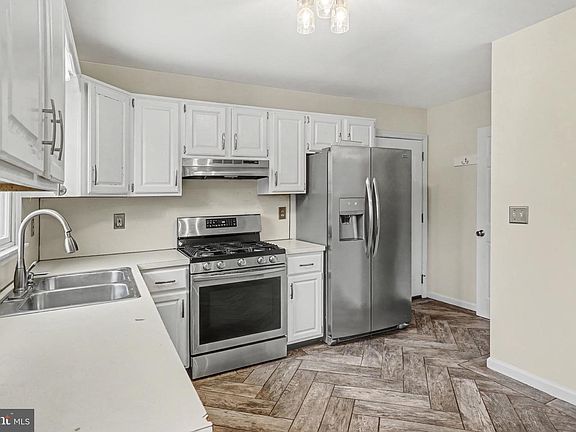 5th image of 256 Lightner Rd