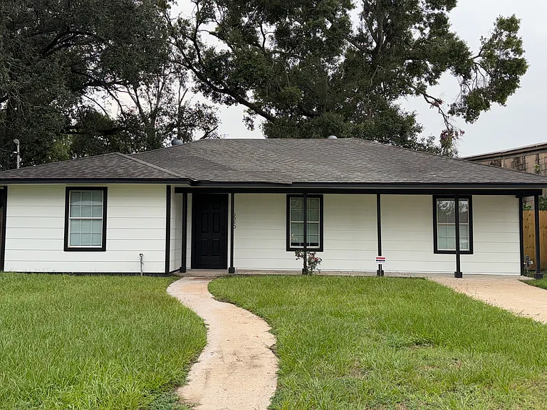11625 Downey St — Photo 1