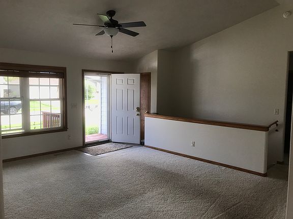 4th image of 6813 S Hughes Ave
