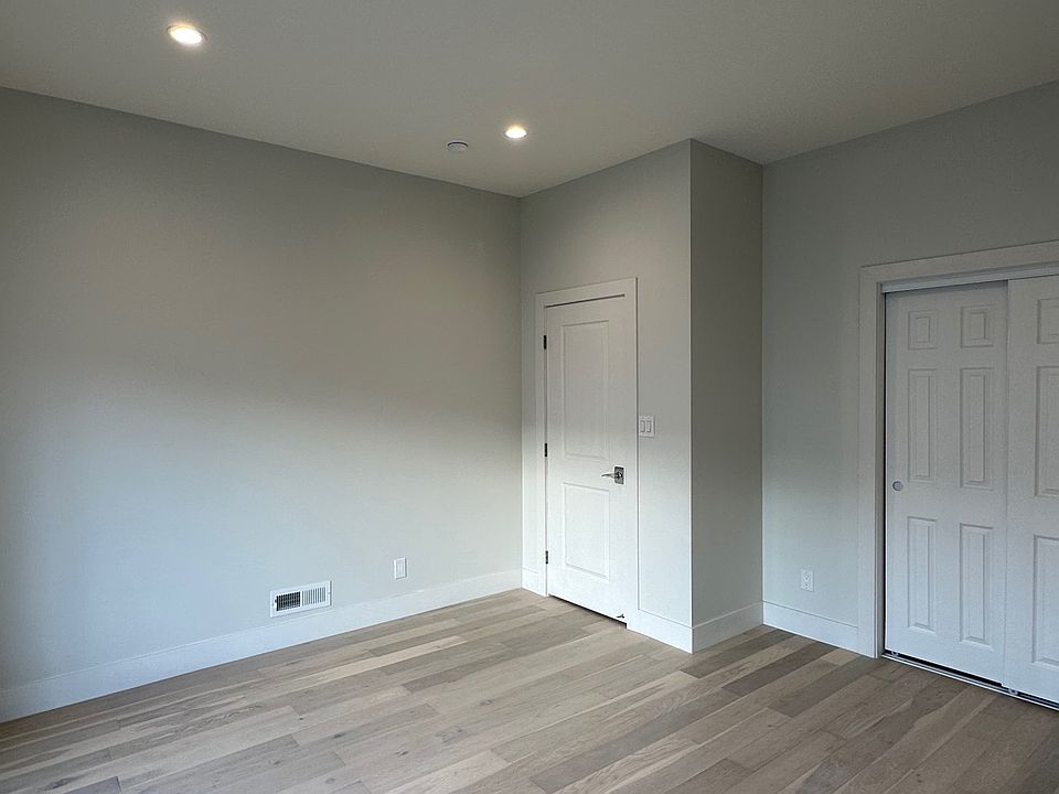 1st image of 1454 20th Ave #C