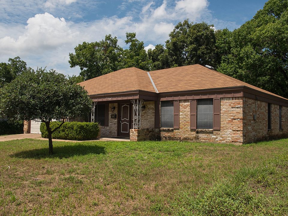 1st image of 2114 Gaston Place Dr