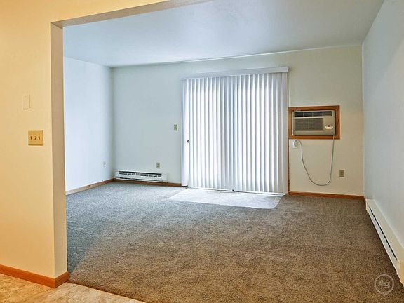 5th image of 714 20th St NW #3