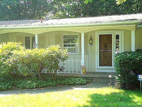 2nd image of 21 Pittsford Manor Ln