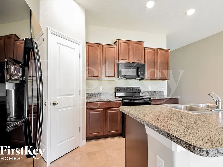 9620 Sage Creek Dr — Photo 6