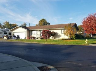 1002 S Cedar St, Kennewick, WA 99337