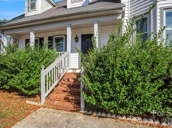 1703 Crestview Rd, Easley, SC 29642