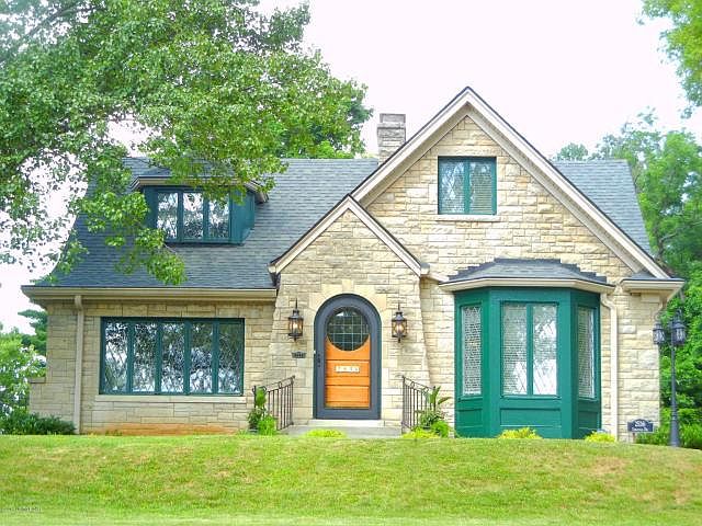 1st image of 2536 Saratoga Dr