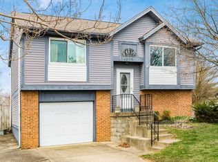 4375 Shirlene Dr, Grove City, OH