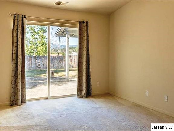 3rd image of 650 Valley Vista Way
