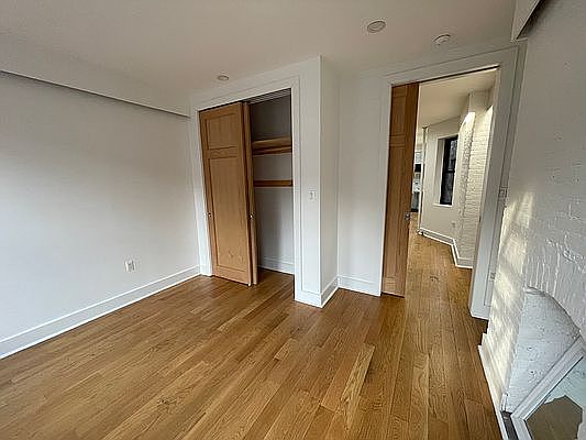 4th image of 355 W 47th St #4FE