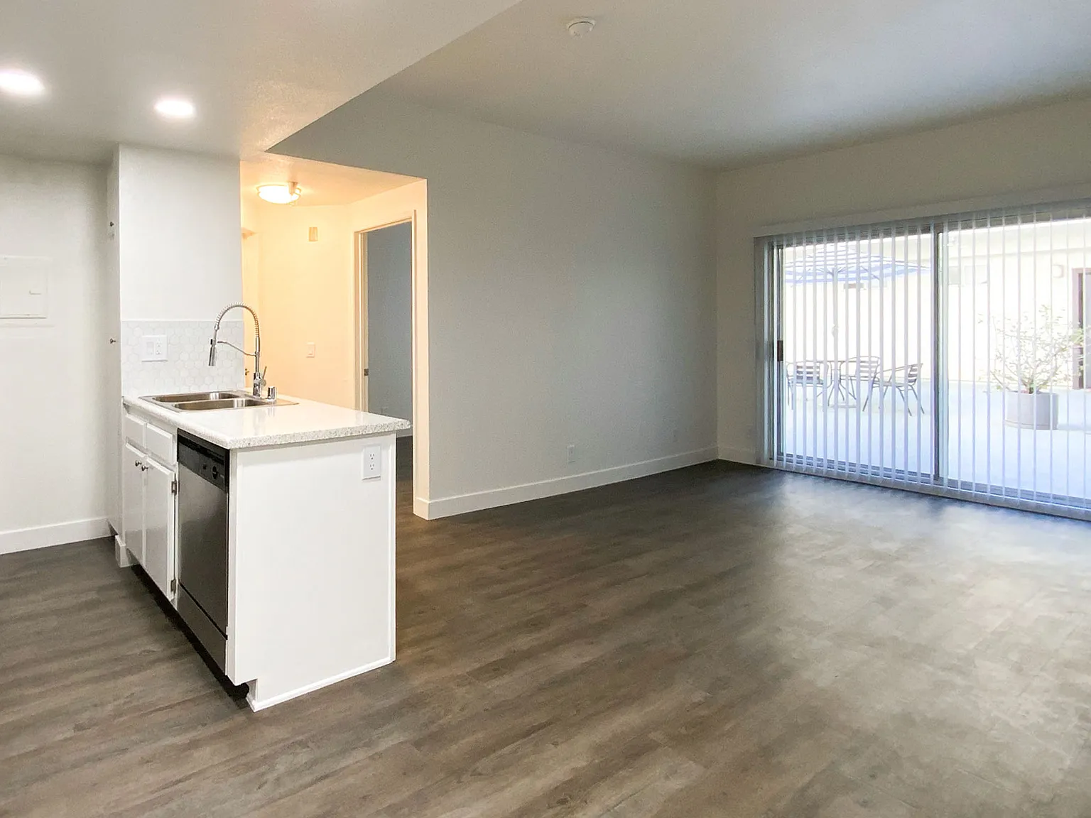 Bluffside Terrace Apartments — Photo 4
