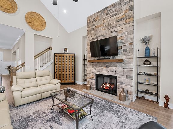 5th image of 7231 Richvale Dr