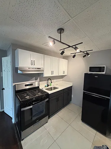 20 Van Wagenen St #8 Photo 1