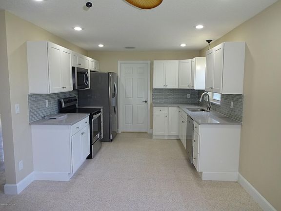 5th image of 50 Uranus Ave