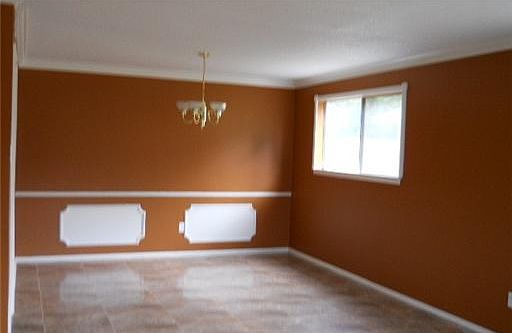 2nd image of 2241 Valentine Ct