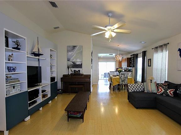 3rd image of 7051 Kendall Heath Way