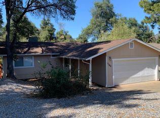 1186 Echo Rd, Redding, CA 96002