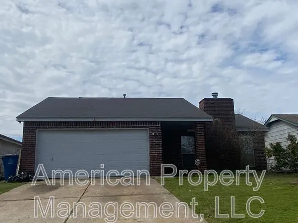 6318 S Newport Ave, Tulsa, OK 74136