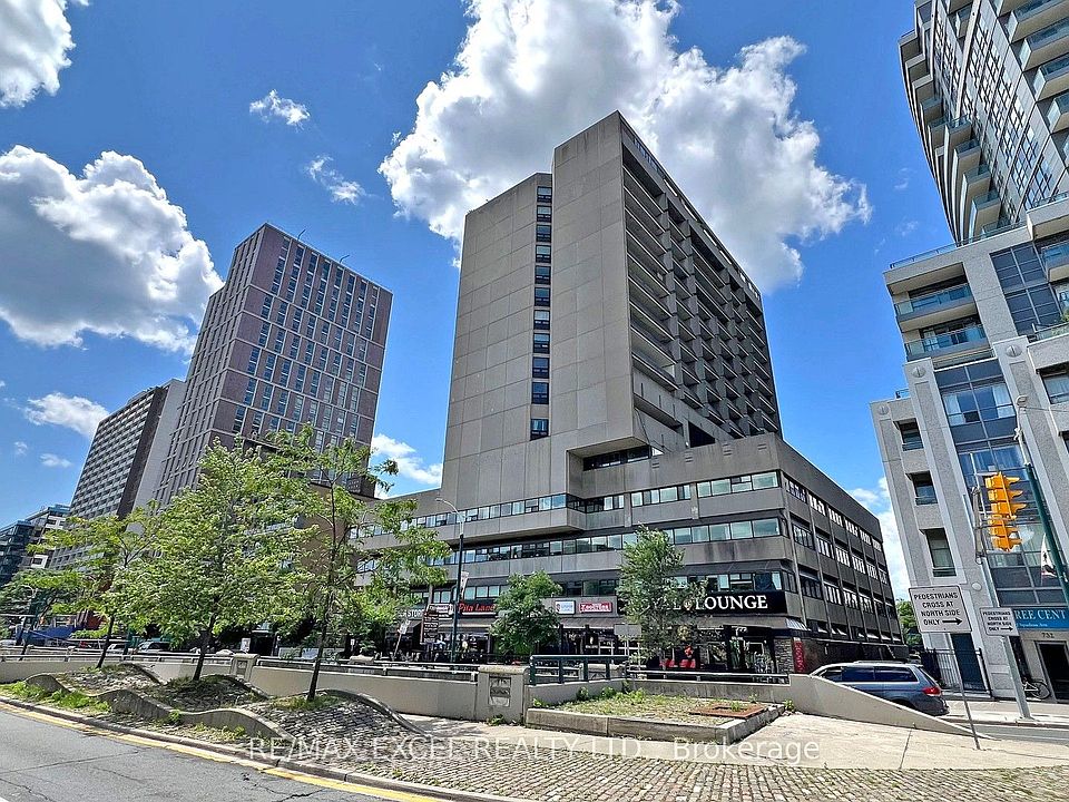 1st image of 720 Spadina Ave #1605