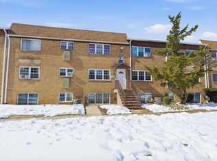 125 College Dr, Edison, NJ 08817