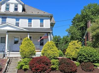 139 N Broad St, Nazareth, PA 18064