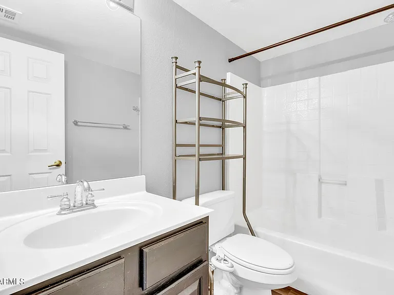 1505 N Center St #215 — Photo 14