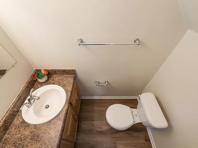 3116 Macdonald Rd — Photo 4