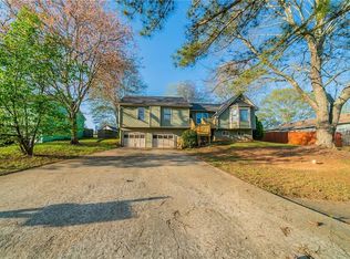 895 Tyrell Dr, Marietta, GA 30106