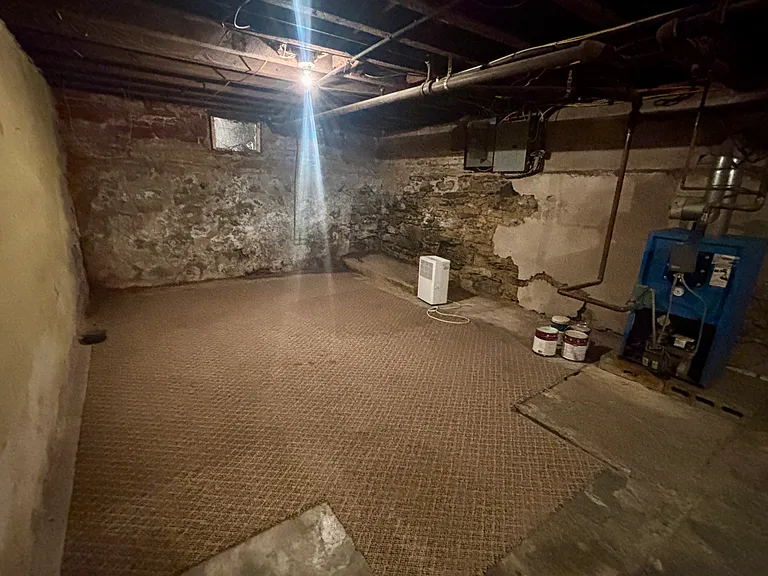 234 W James St #1 — Photo 15