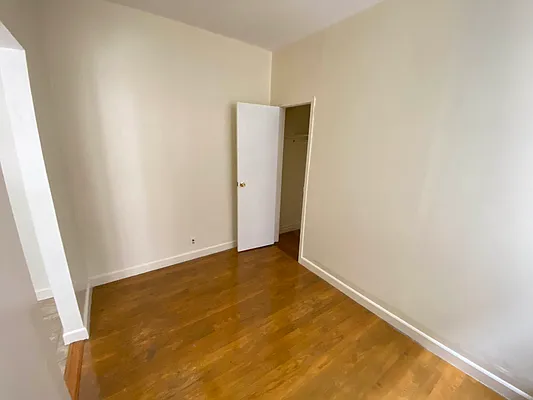 Rented by Tri Boro Terrace Realty | media 7