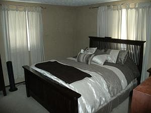 3rd image of 3602 Panama Dr