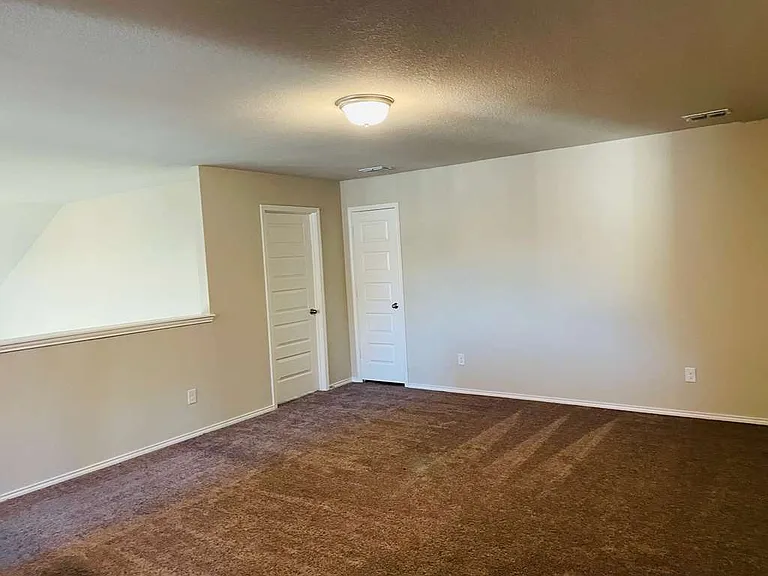 10032 Adams Ln #10032 — Photo 16