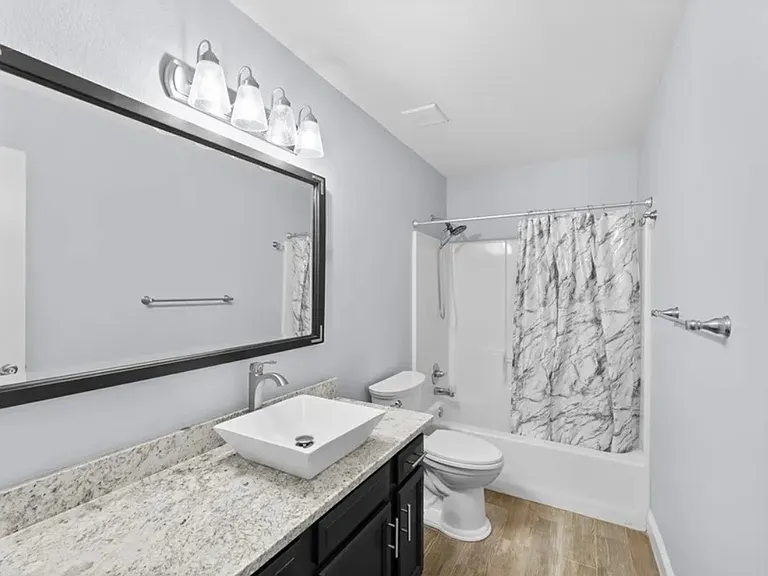 550 Bonanza St — Photo 18