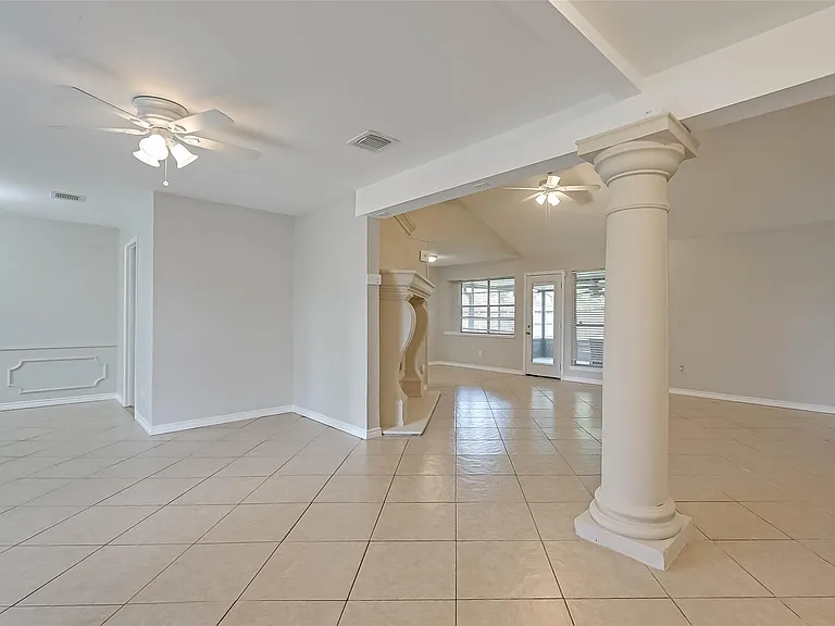 19610 Mallard Lake Ln — Photo 3
