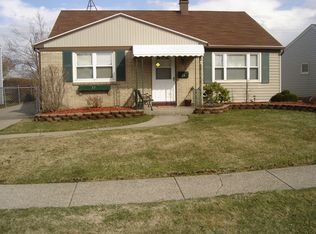 35 Honduras Ln, Buffalo, NY 14225