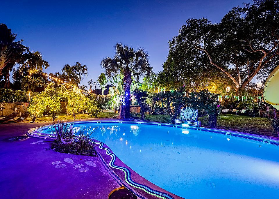 Pool