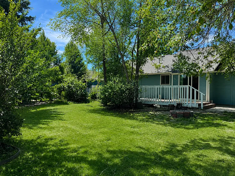 2724 Pampas Dr — Photo 17