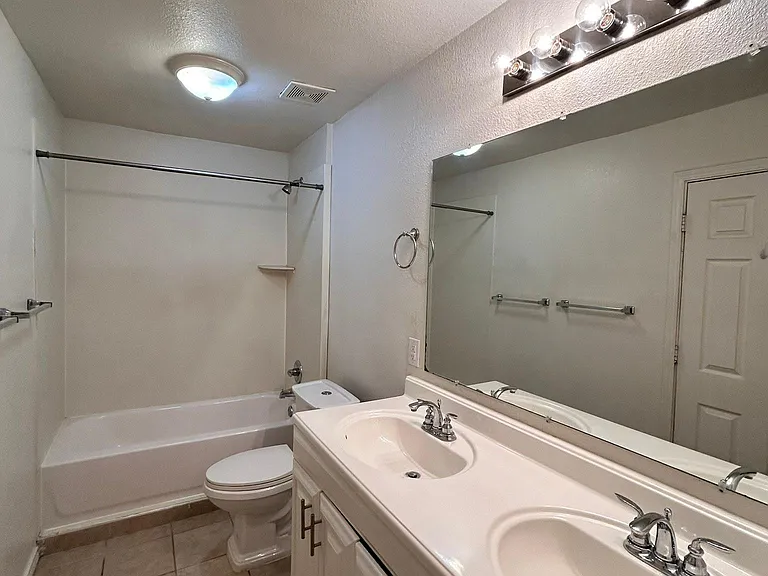 3622 Gray Dr — Photo 6