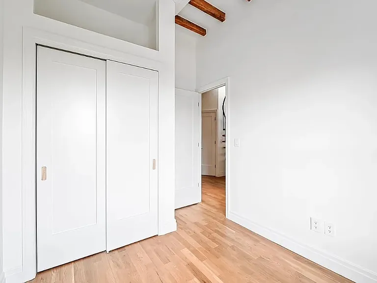 42 Grove St #6E — Photo 4