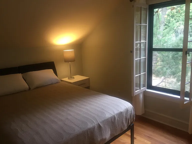 Same bedroom as above
