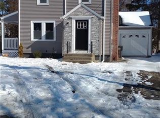 282 Orchard St, Cranston, RI 02910