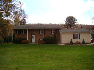 360 Selders Cir, State College, PA 16801