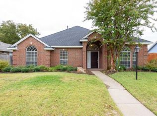 1415 Mapleview Dr, Carrollton, TX 75007